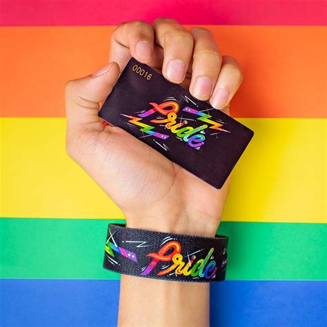 Zox bands - ZOX crafts bracelets and watchbands from recycled water bottles. With Apple Watch Bands, Samsung Watch Bands, and Bracelets, there's something for everyone.